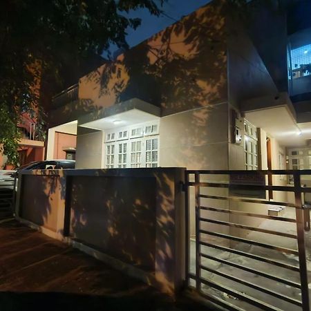 Homestayz Crown Бангалор Экстерьер фото