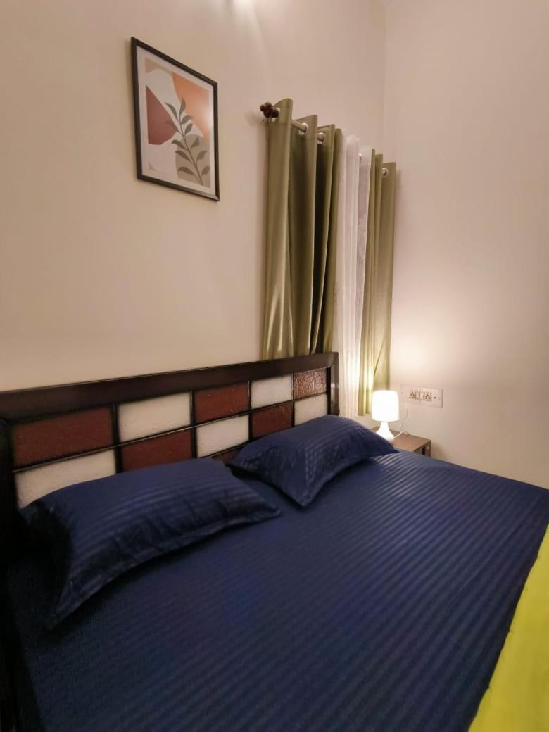 Homestayz Crown Бангалор Экстерьер фото