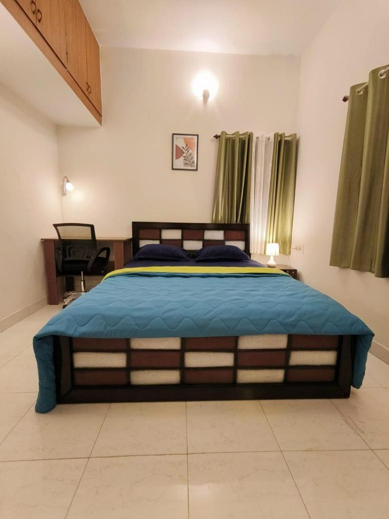 Homestayz Crown Бангалор Экстерьер фото
