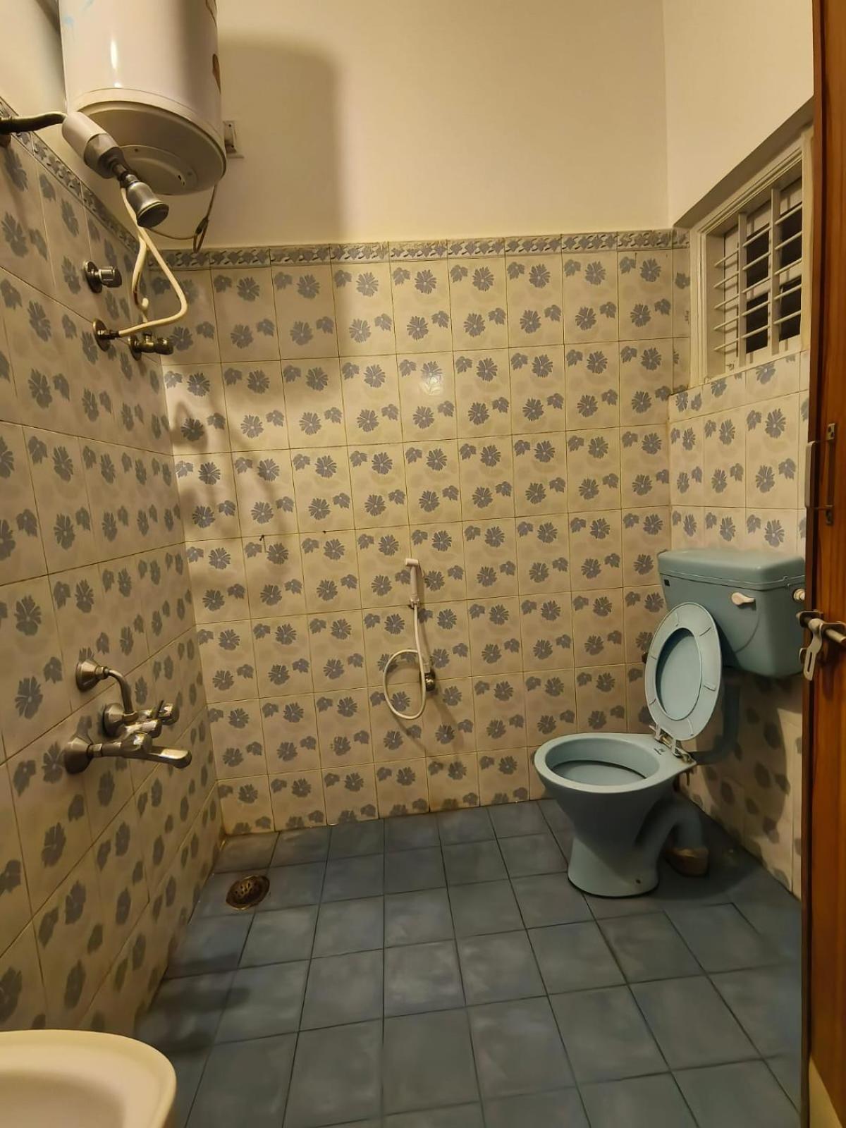 Homestayz Crown Бангалор Экстерьер фото