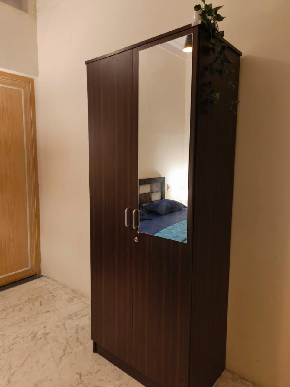 Homestayz Crown Бангалор Экстерьер фото